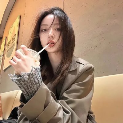 青青河畔草
